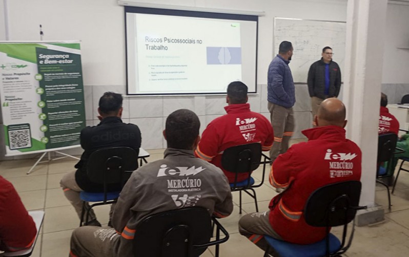 Promoção da saúde psicossocial durante o Abril Verde da Mercúrio